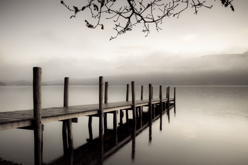 Фотообои Утренний туман на воде