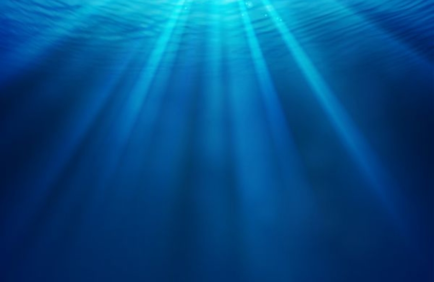 Фотообои Солнце сквозь морскую воду