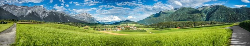 Фотообои Вид на зеленую долину