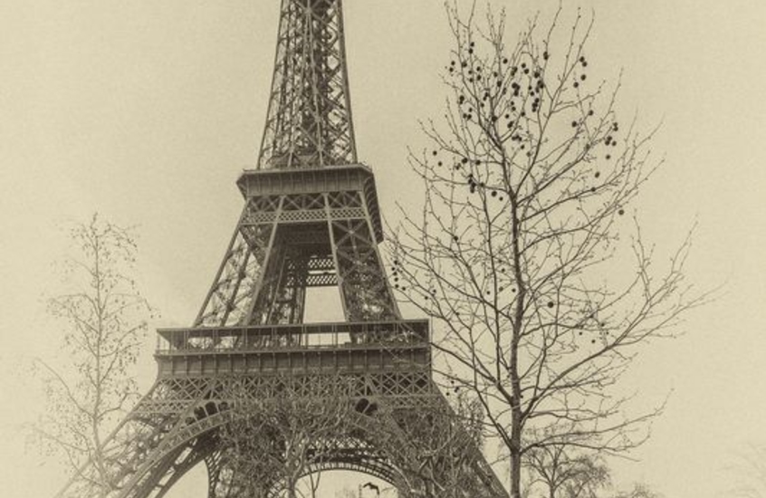 Фотообои Состаренная Эйфелева башня