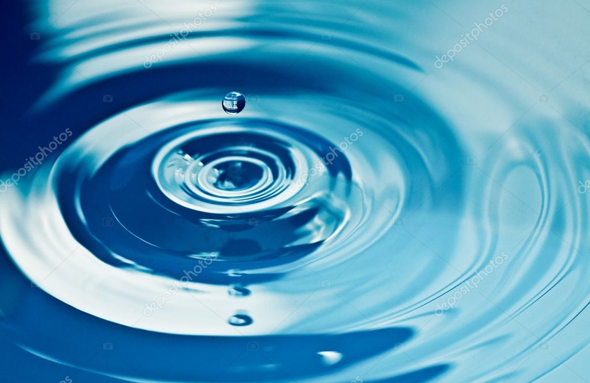 Фотообои Воронка из капель воды