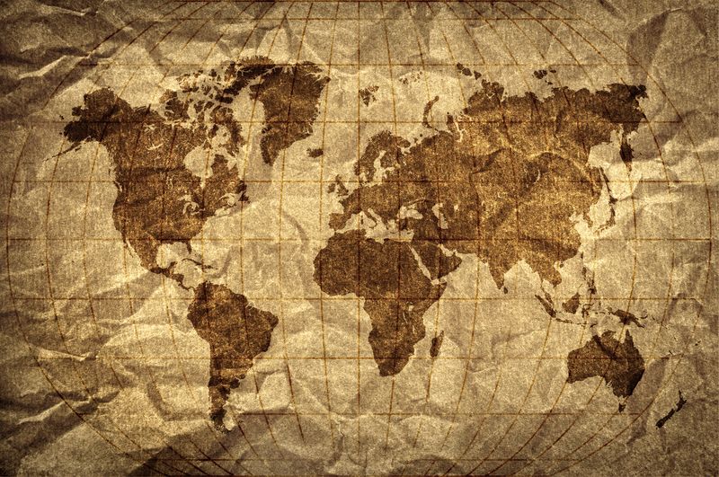 Мятая карта мира