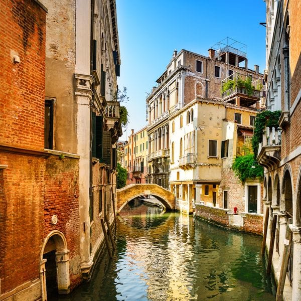 Круглый мостик в Венеции