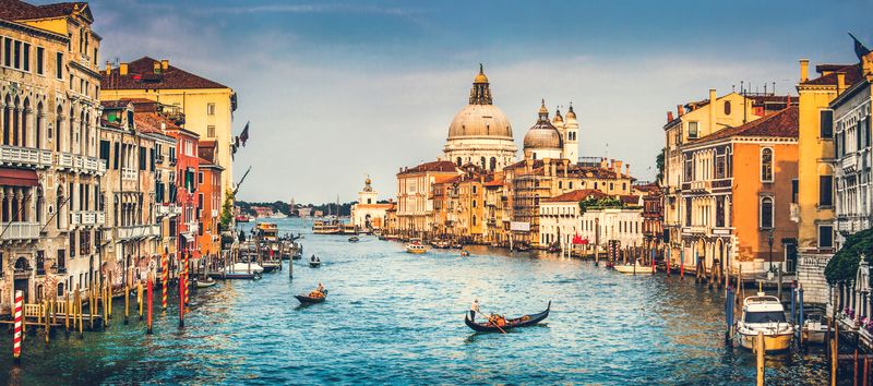 Панорама солнечной Венеции