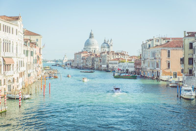 Спокойный вид на Венецию