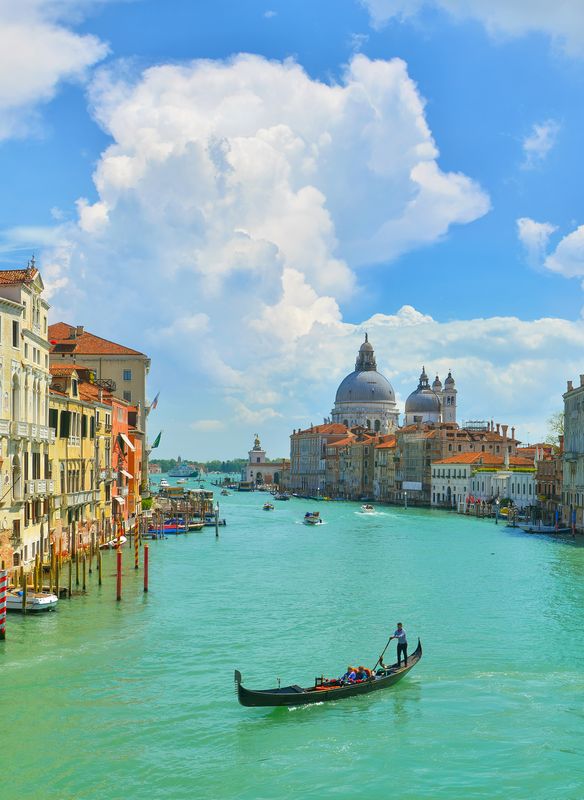 Бирюзовая вода Венецианских каналов