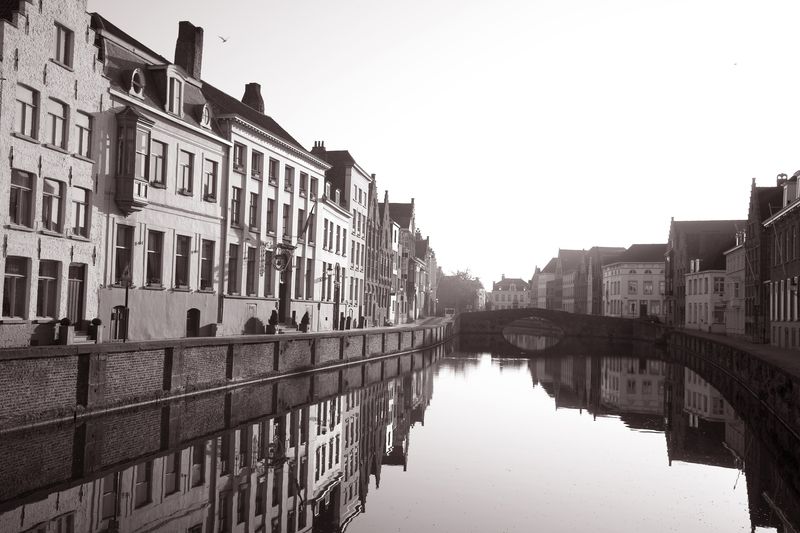 Черно-белые каналы Амстердама